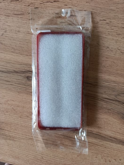 Продам чехол для телефона Самсунг А32  4G новый,лежит без надобности.