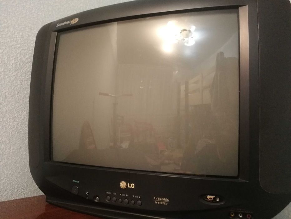 Телевизор ламповый LG