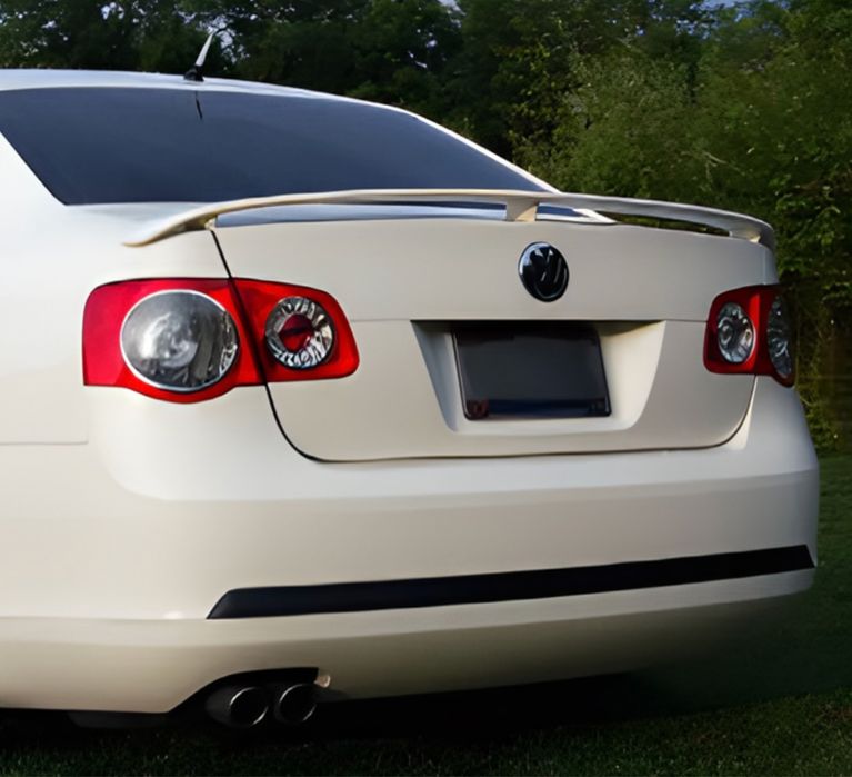 Спойлер на крышку багажника Volkswagen Jetta