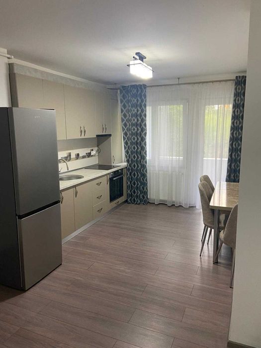 inchiriez apartament