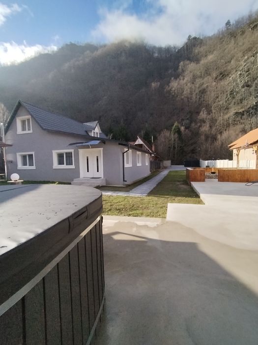 Cabana ,,Rania"de închiriat la munte Riul Mare Retezat  jud Hunedoara