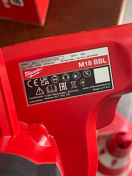 Suflanta compacta Milwaukee M18 BBL-0, viteza aer 42.8 km/h, lungime 375mm, fara acumulator, 4933446216