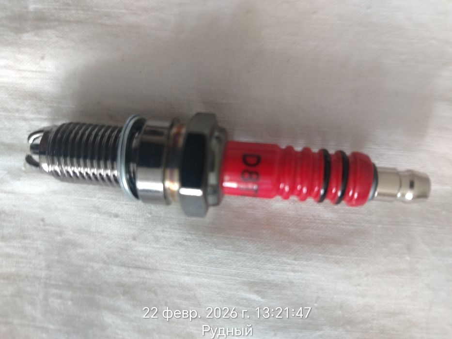 Продам свечу зажигания