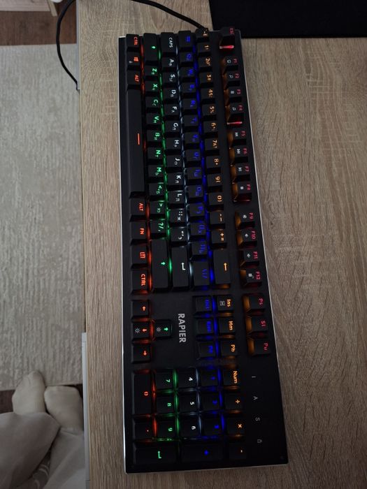 Продам игровую клавиатуру