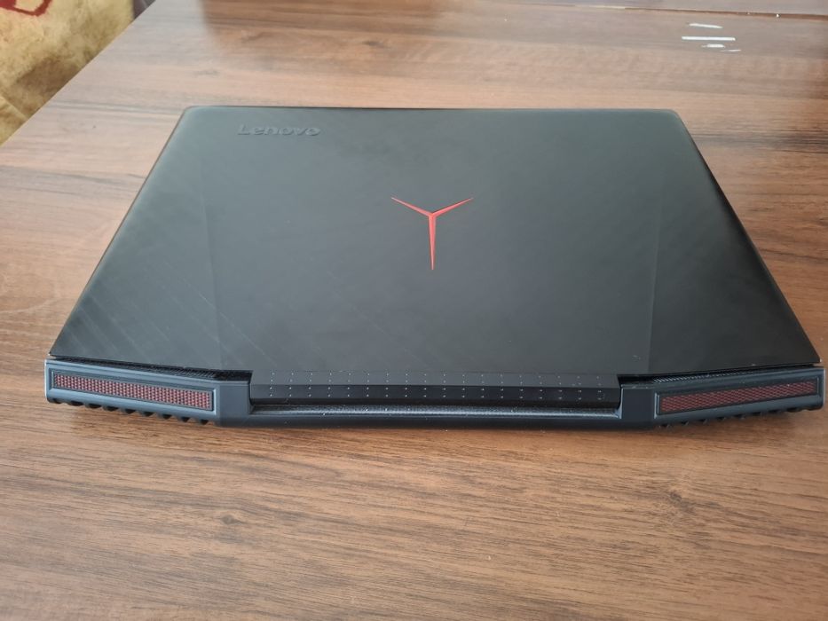 Lenovo Legion y720