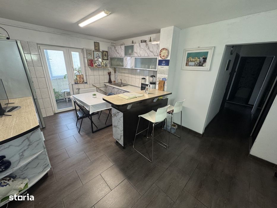 Petre Ispirescu-Rahova, Apartament 3 Camere, Confort 1, Decomandat.