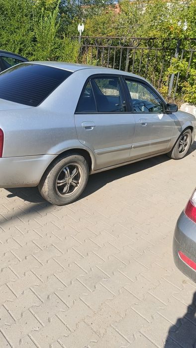 Продам машину Мазда Фэмили
