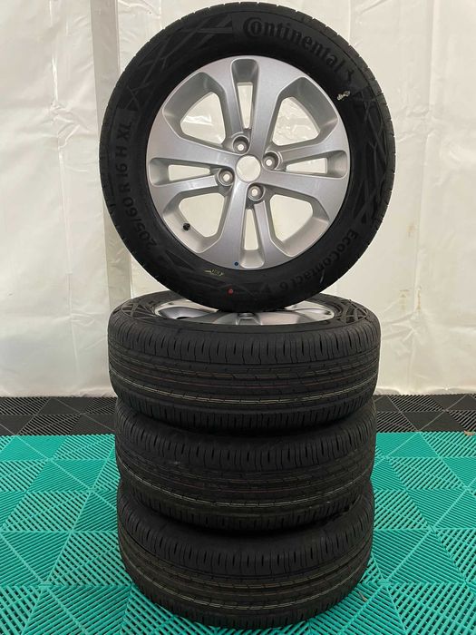Jante noi cu anvelope noi vara 205 60 R16 Logan Sandero Jogger Clio