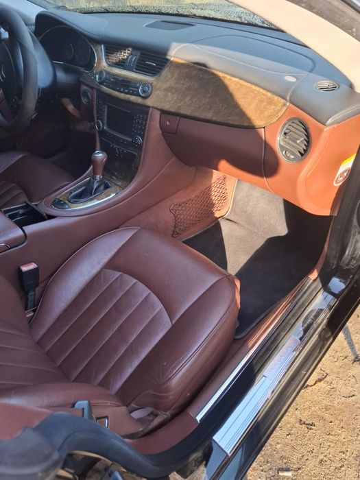 Продавам Mercedes cls