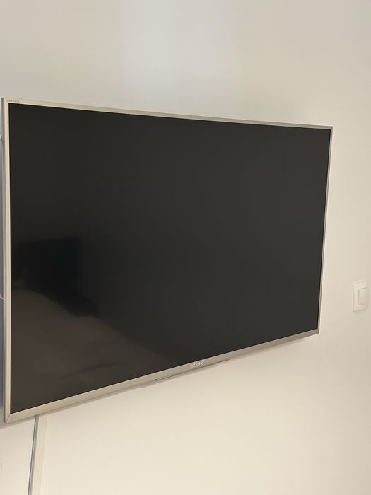 Vand televizor Led Sony Bravia KD43XD8077