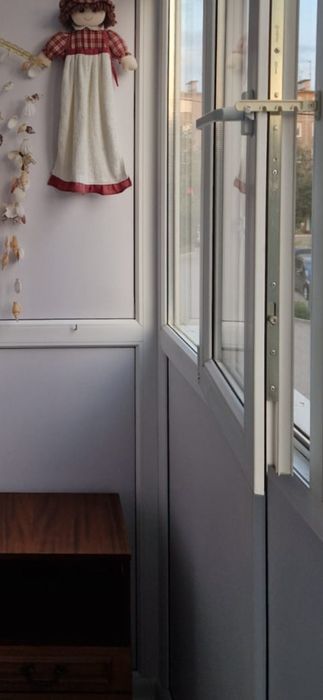 Продам 4 комнатную квартиру