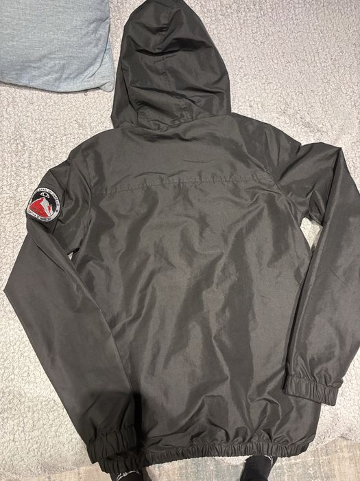 Ветровка ellesse