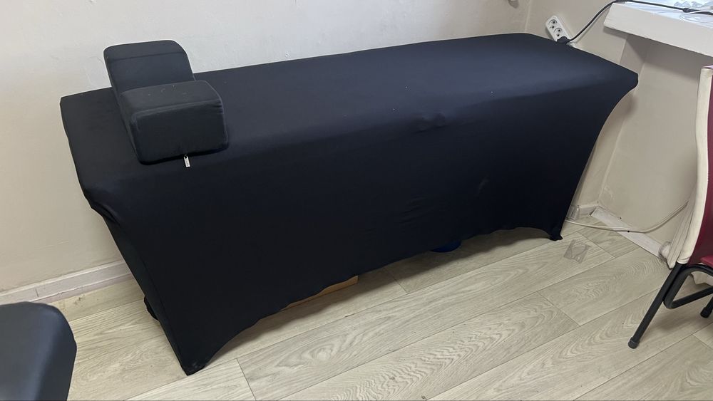 Продам маникюрный стол,кушетка,постамент,комод