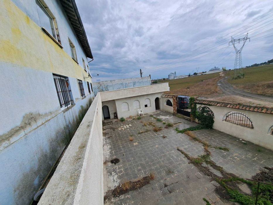 Продава се Промишлена сграда в с. Изворско, Област Варна - 1083 кв.м за 278 €/кв.м - Снимка #14