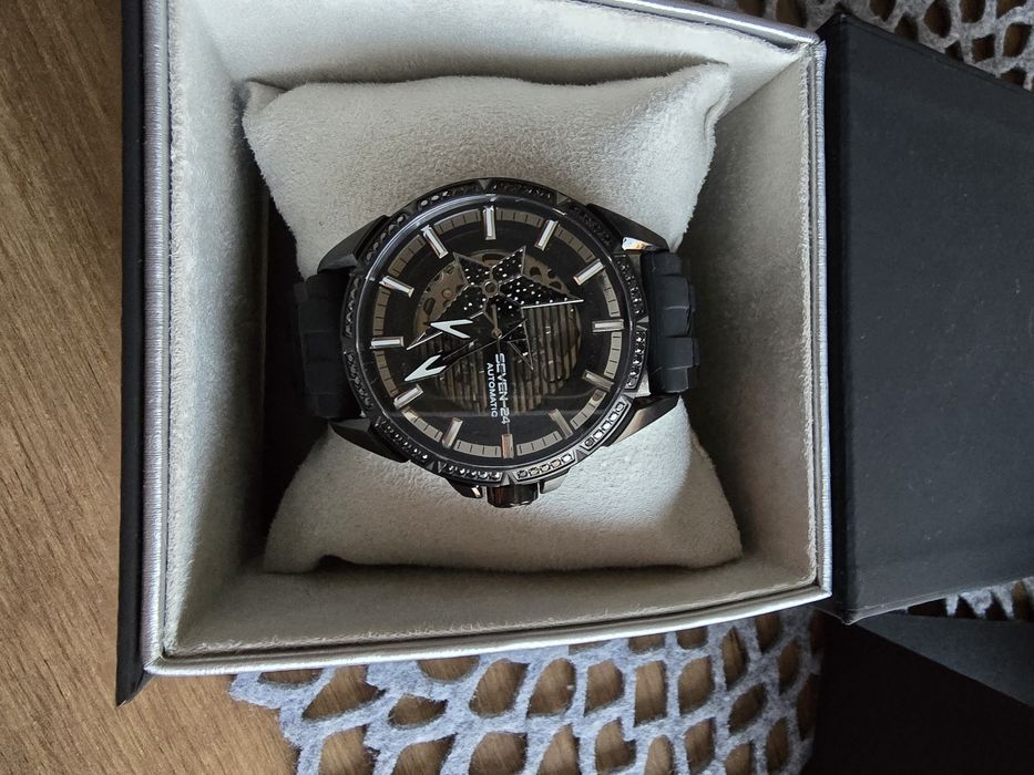 Часовник Seven-24 Automatic