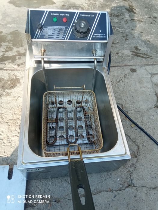 Продается электронная фритюрница почти новый рабочий