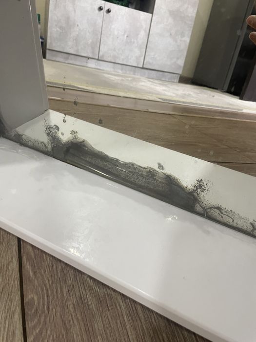 Продам зерколо среднем состоянии