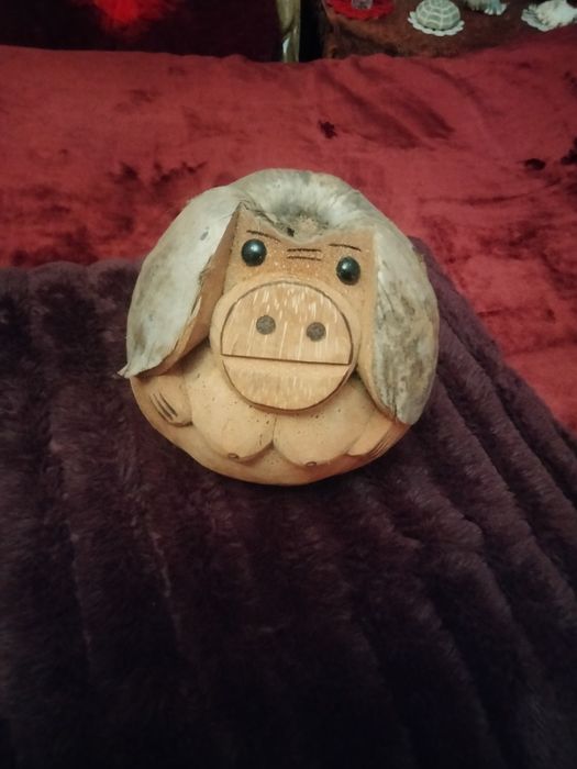 Прасенце и маймунка от кокосов орех