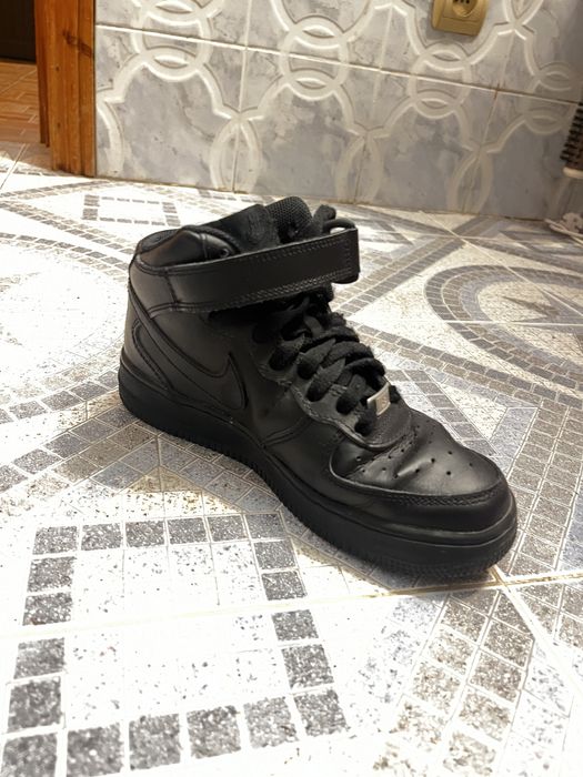 Air Force 1 Mid marimea 36 Negru