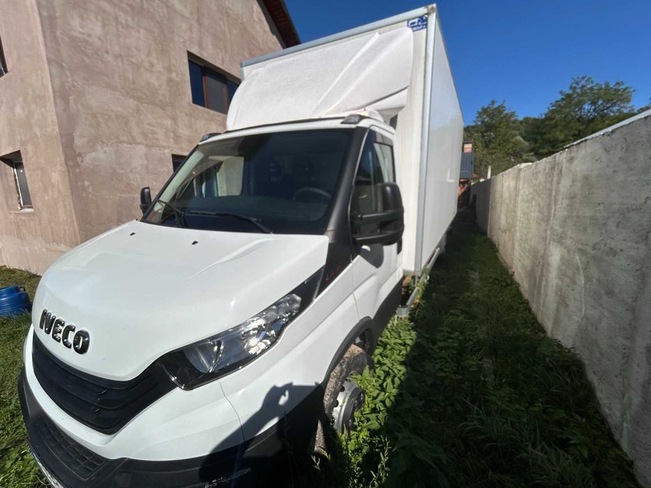 IVECO DAILY 70C16H 7.2T – 3.0 Diesel – BOX IZOTERM 5.2m – DOAR 300 KM