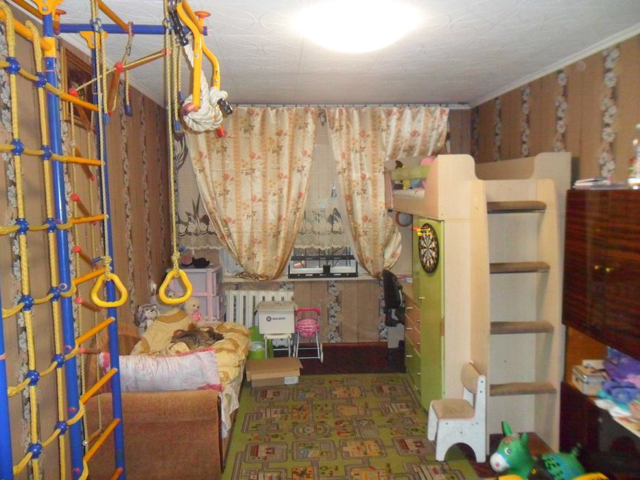 Продам квартиру в хорошем тихом районе