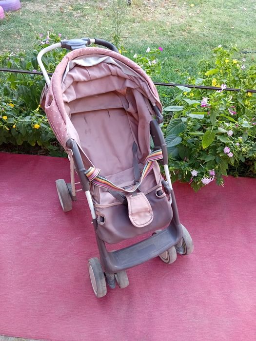 Прогулочная коляска .