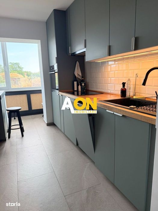 Apartament ultrafinisat, mobilat și utilat – vedere Cetatea Alba Iulia