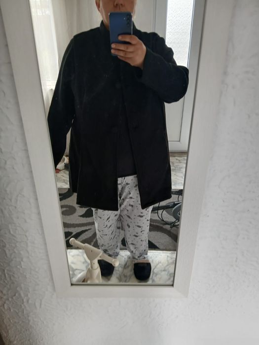 Palton nou  mărime mare