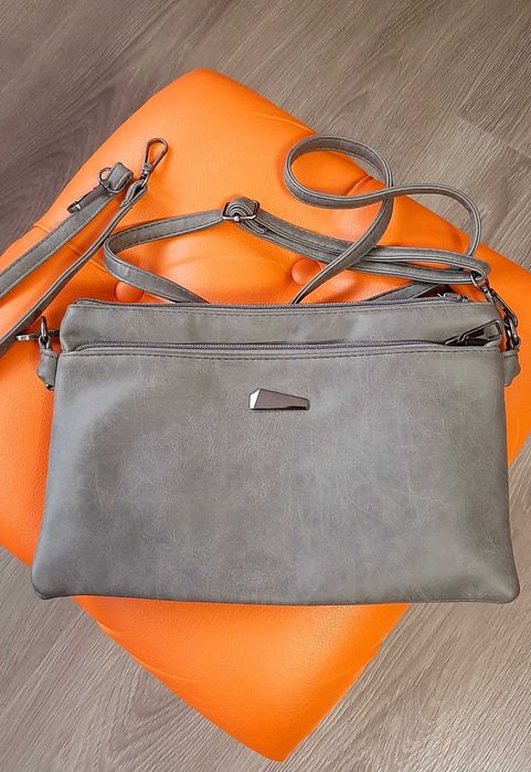 Женская сумка серого цвета (нубук)