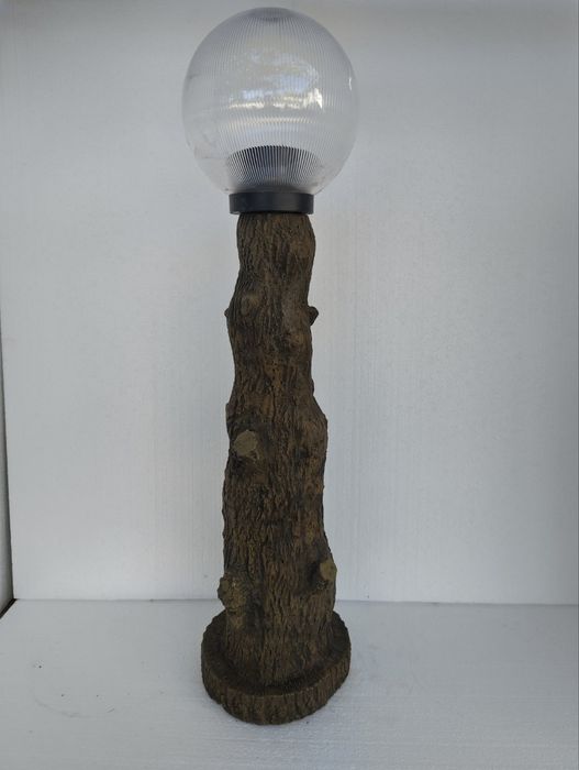 Циментови градински лампи