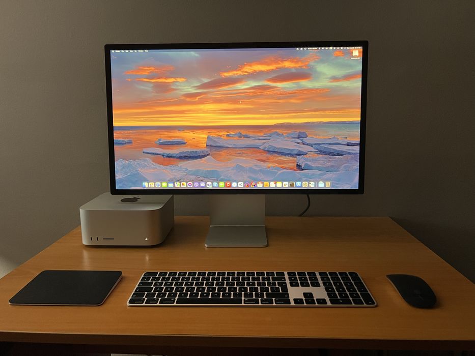 Apple Studio Display 5K