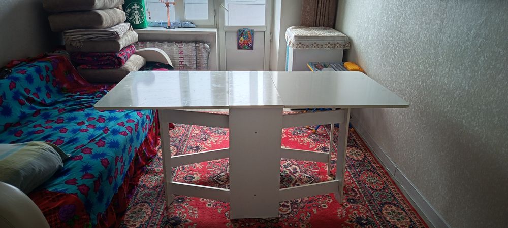 Продам Стол - книжка белый