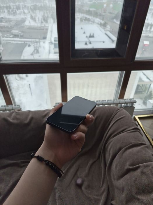 IPhone 12 , 64gb (black edition)