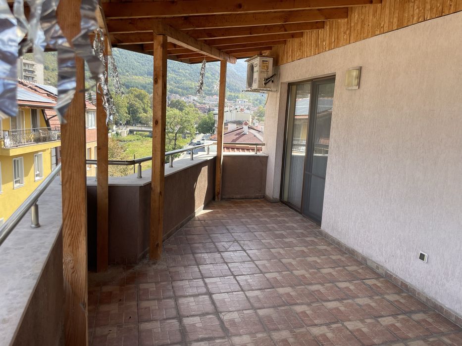 Дава се под наем Тристаен апартамент в Асеновград - 100 кв.м за 331.5 € - Снимка #10