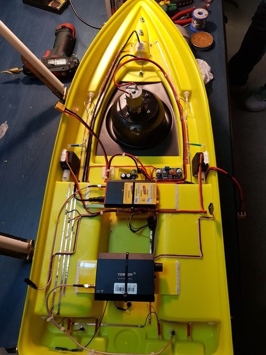 Reparatii si piese pentru navomodele /bărcute pentru plantat