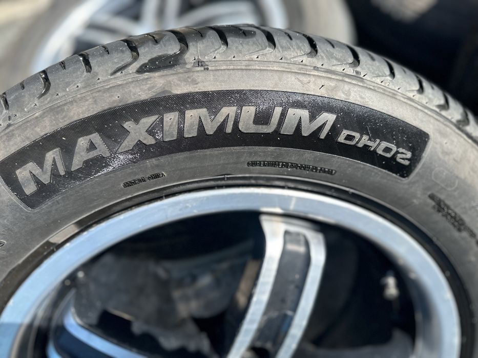 Новые шины вместе с дисками