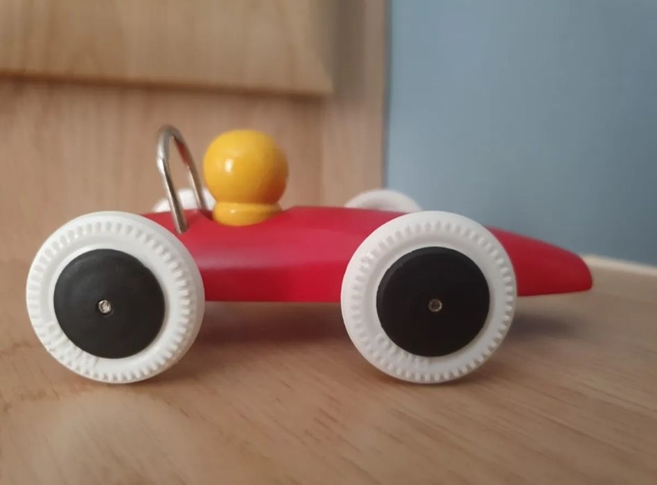 Дървена количка  BRIO/ жълта и червена/