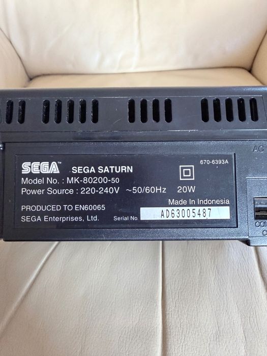 Sega Saturn MK1 в кутия + волан в кутия