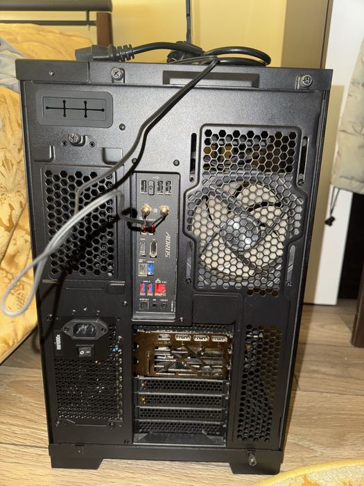 PC Gaming High-End RTX 4080, DDR5, Z790 AIO Lian Li |