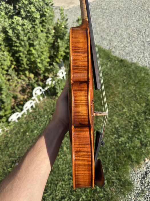 Vioară 4/4 Spate dintr-o bucată