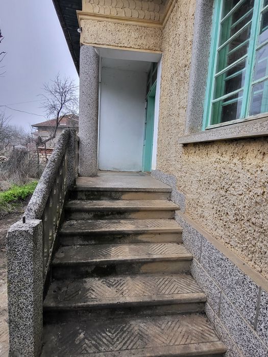 Къща в село Хотница