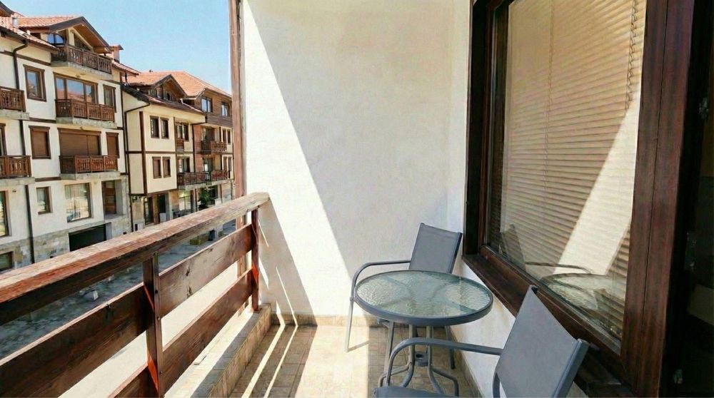 Студио в жилищна сграда