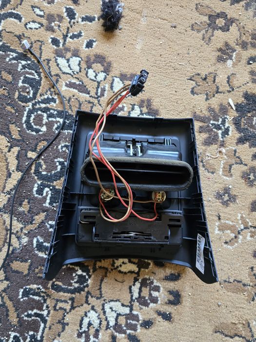 Grile ventilație spate bmw e90.
