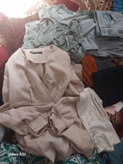 отдам детские женские вещи