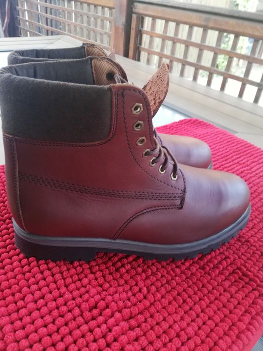 Bocanci noi Lander nr 44/45 piele