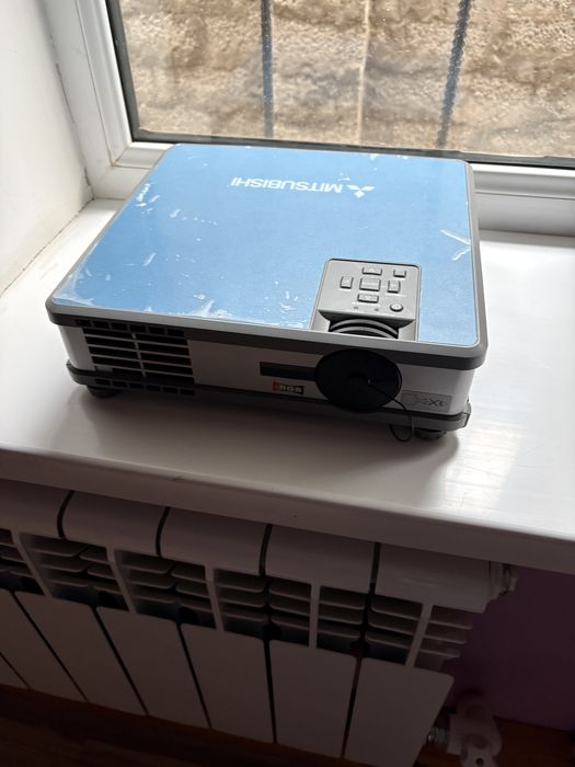 Продам проектор в отличном состоянии