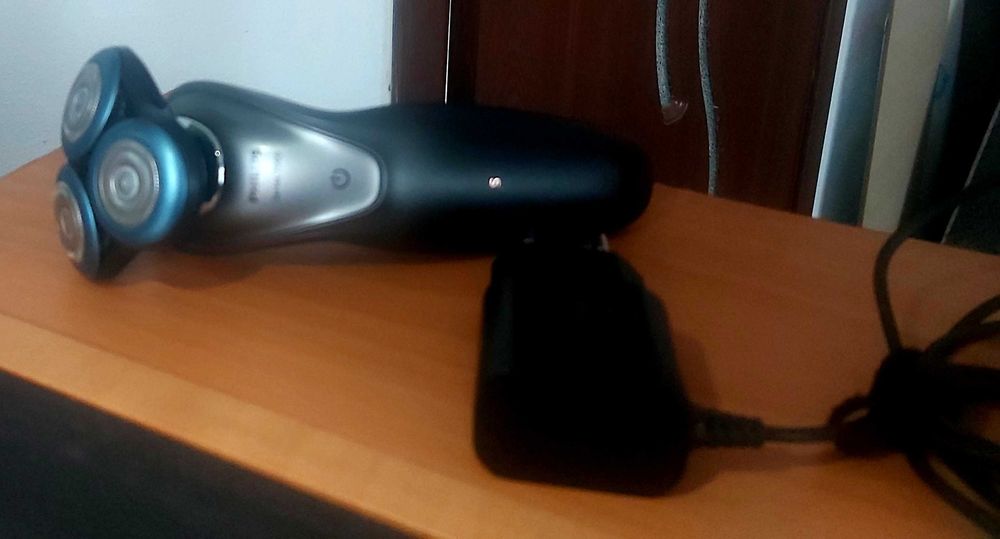 Aparat de Ras Philips Series 7000 S7970 – Smart Shaver Bluetooth