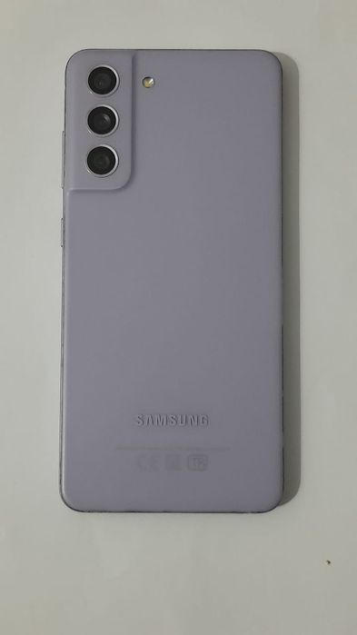 Samsung S21 FE 128 гб 120 герц