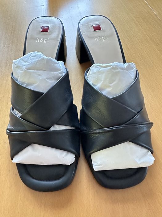 HOGL чехли от естествена кожа