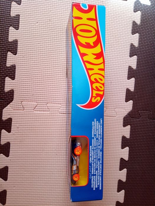 Hot wheels писта с изтрелвачка и количка Unassembled